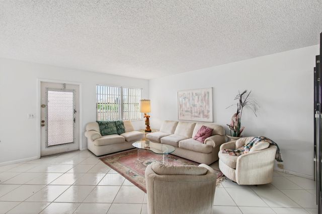 3028 Guildford B B, Boca Raton, FL 33434