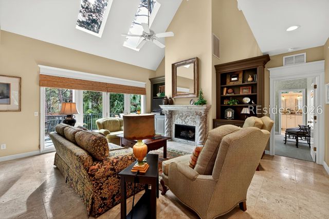 1 Foot Point Rd, Hilton Head Island, SC 29928