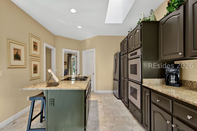 1 Foot Point Rd, Hilton Head Island, SC 29928