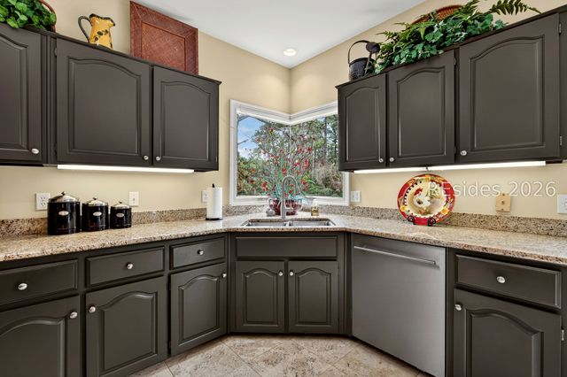 1 Foot Point Rd, Hilton Head Island, SC 29928