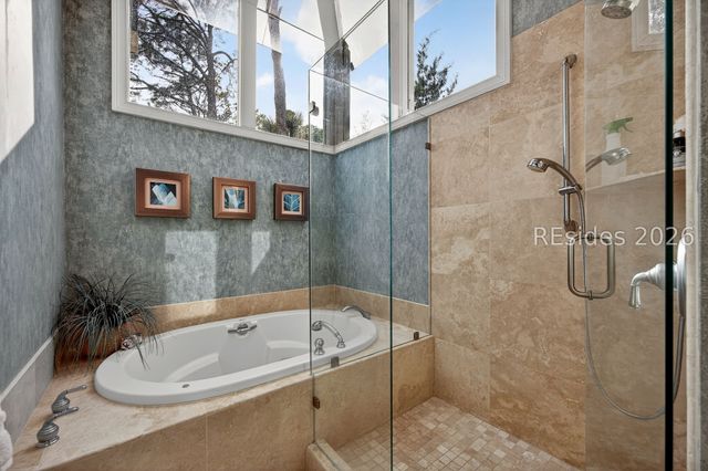 1 Foot Point Rd, Hilton Head Island, SC 29928