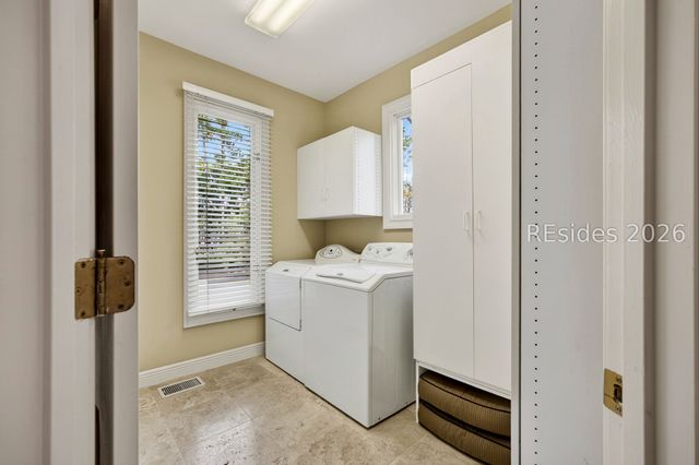 1 Foot Point Rd, Hilton Head Island, SC 29928