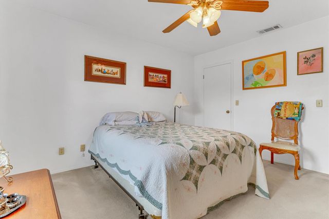 12800 Quarterhorse DR, Elgin, TX 78621