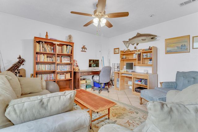 12800 Quarterhorse DR, Elgin, TX 78621