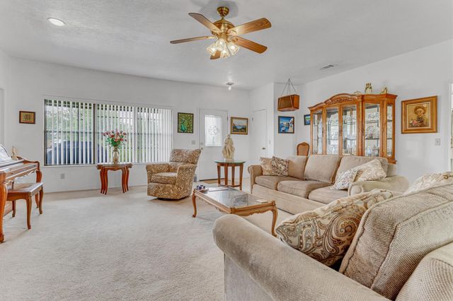 12800 Quarterhorse DR, Elgin, TX 78621