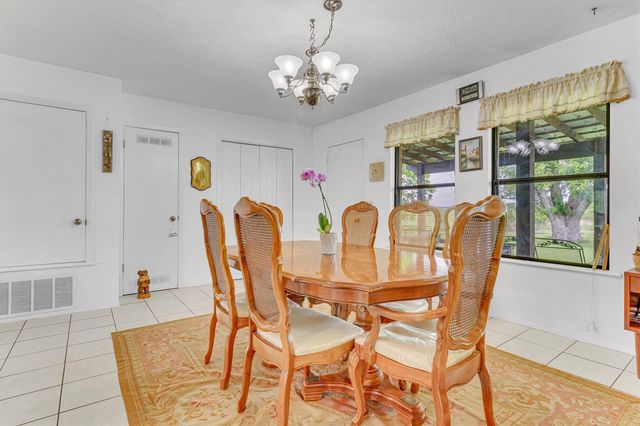 12800 Quarterhorse DR, Elgin, TX 78621