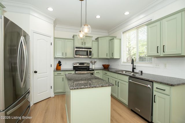 13212 Cain Ln, Louisville, KY 40245