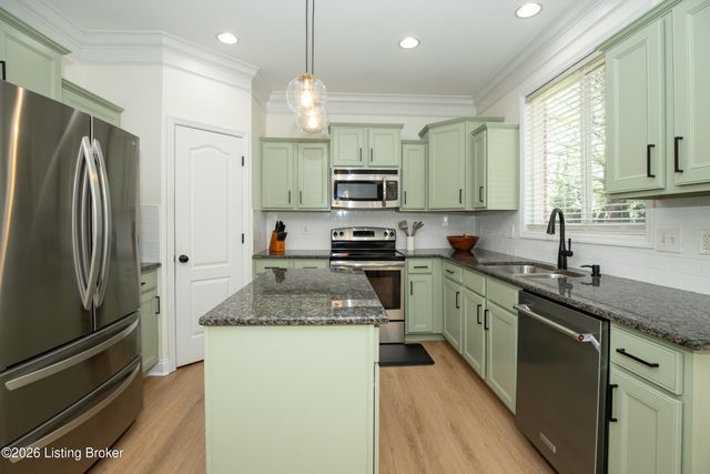 13212 Cain Ln, Louisville, KY 40245