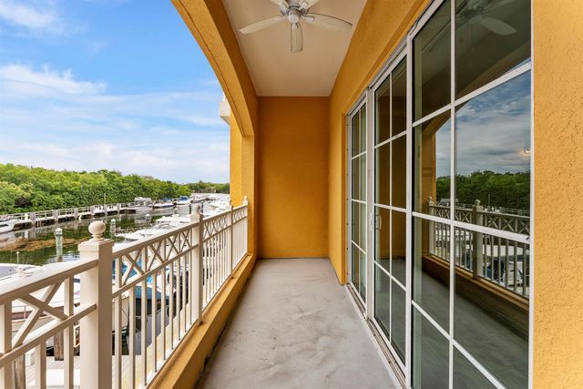 643 Casa Loma Boulevard, Boynton Beach, FL 33435