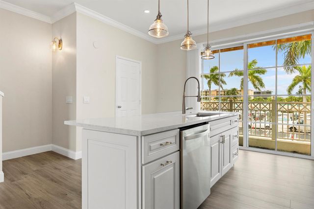 643 Casa Loma Boulevard, Boynton Beach, FL 33435