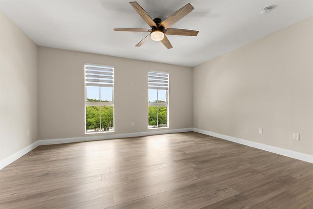 643 Casa Loma Boulevard, Boynton Beach, FL 33435