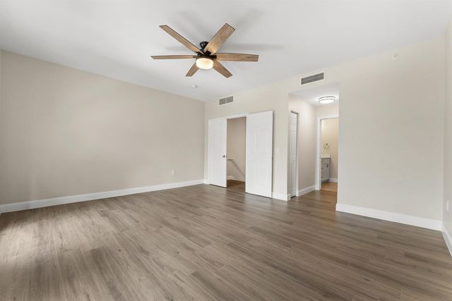 643 Casa Loma Boulevard, Boynton Beach, FL 33435