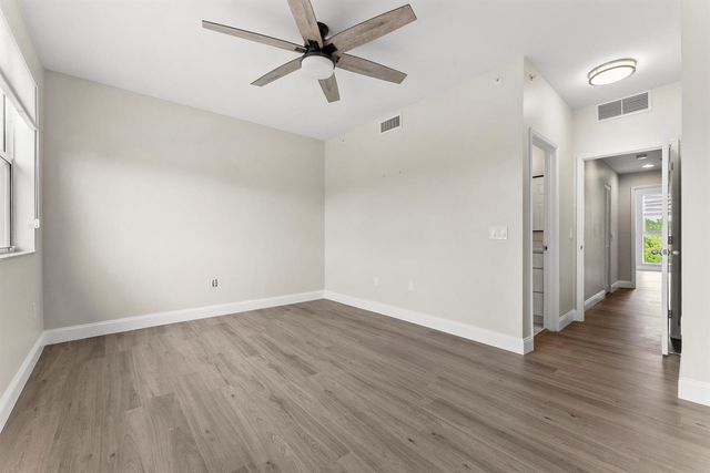 643 Casa Loma Boulevard, Boynton Beach, FL 33435