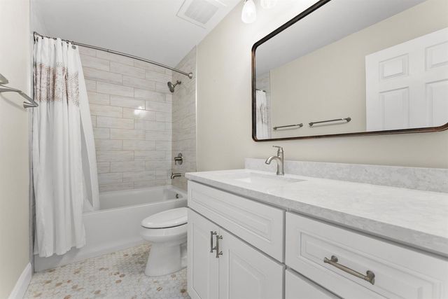 643 Casa Loma Boulevard, Boynton Beach, FL 33435