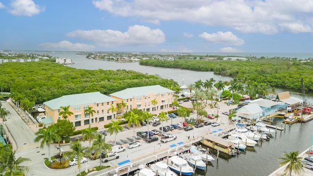 643 Casa Loma Boulevard, Boynton Beach, FL 33435