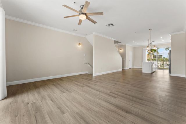 643 Casa Loma Boulevard, Boynton Beach, FL 33435