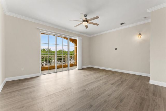 643 Casa Loma Boulevard, Boynton Beach, FL 33435