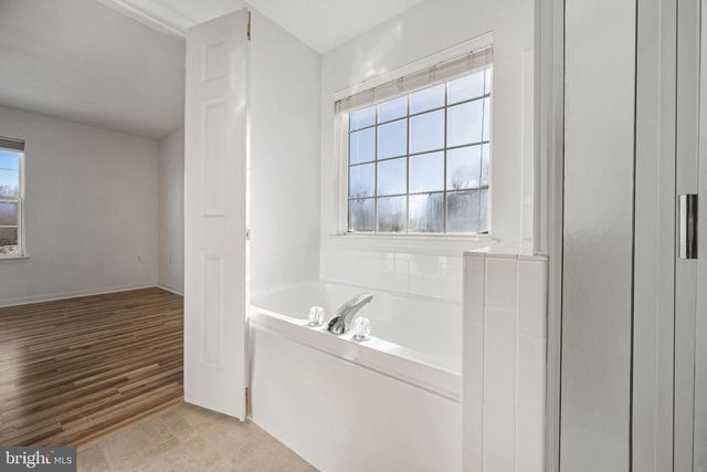 296 KIMBERWICKE DR N, Charles Town, WV 25414