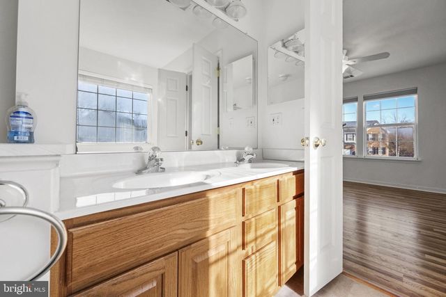 296 KIMBERWICKE DR N, Charles Town, WV 25414