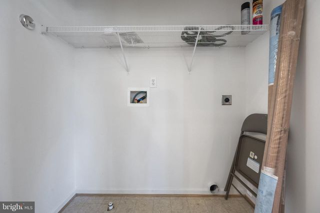 296 KIMBERWICKE DR N, Charles Town, WV 25414