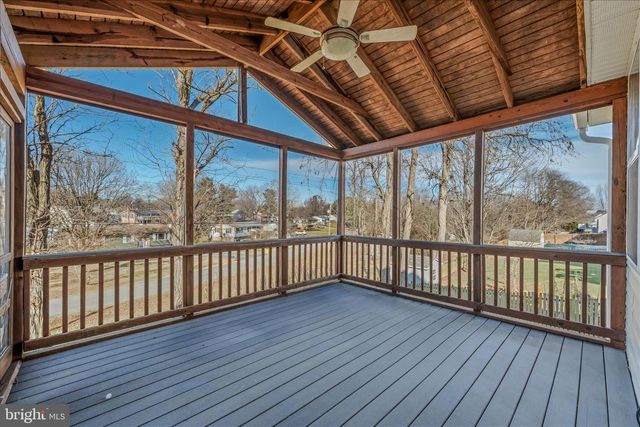 296 KIMBERWICKE DR N, Charles Town, WV 25414