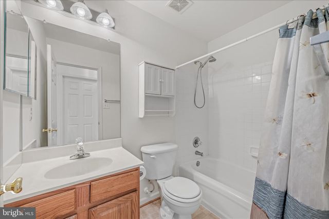 296 KIMBERWICKE DR N, Charles Town, WV 25414