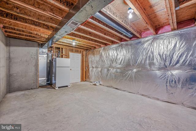 296 KIMBERWICKE DR N, Charles Town, WV 25414