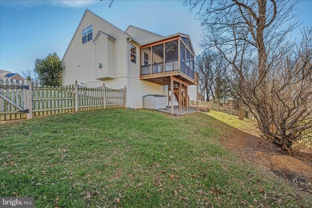 296 KIMBERWICKE DR N, Charles Town, WV 25414