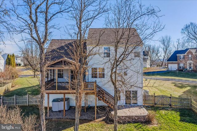 296 KIMBERWICKE DR N, Charles Town, WV 25414