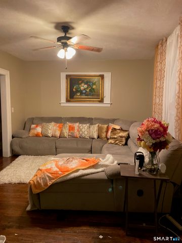 78 Helen Street, Hamden, CT 06514