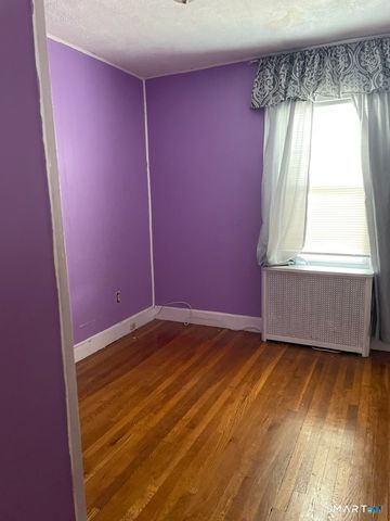 78 Helen Street, Hamden, CT 06514