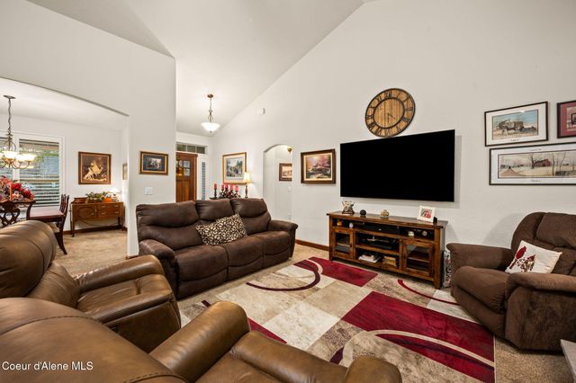 6944 N Glensford DR, Coeur D'alene, ID 83815