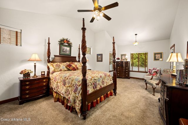 6944 N Glensford DR, Coeur D'alene, ID 83815