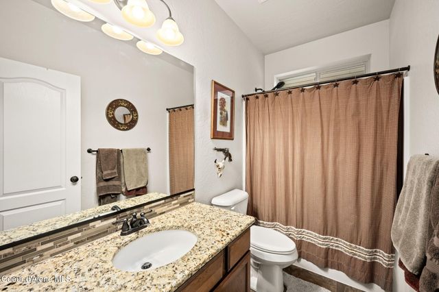 6944 N Glensford DR, Coeur D'alene, ID 83815