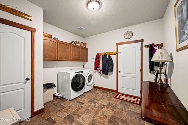 6944 N Glensford DR, Coeur D'alene, ID 83815