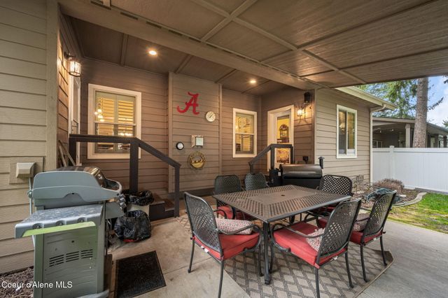 6944 N Glensford DR, Coeur D'alene, ID 83815