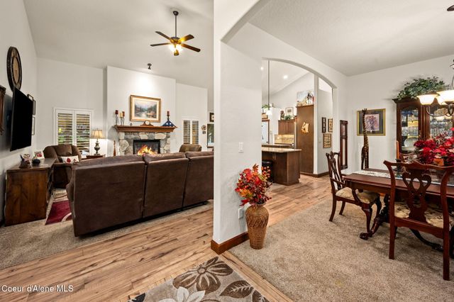 6944 N Glensford DR, Coeur D'alene, ID 83815