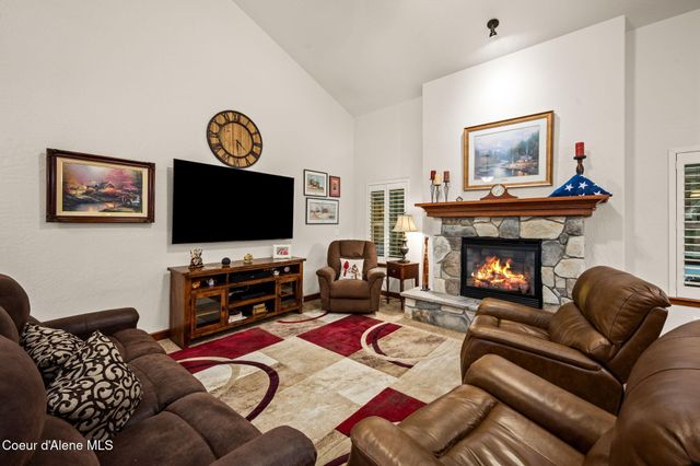 6944 N Glensford DR, Coeur D'alene, ID 83815