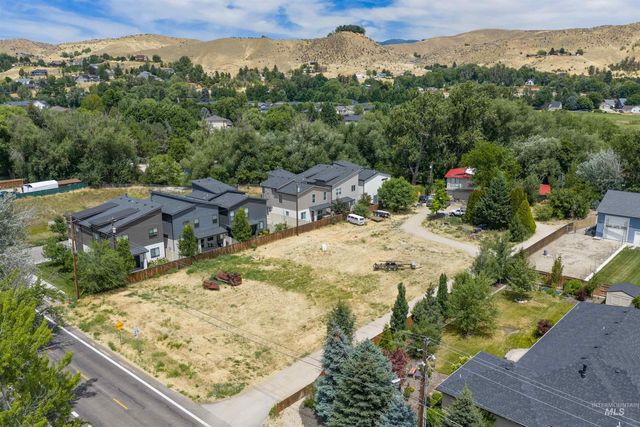 5708 N Pierce Park Lane, Boise, ID 83714