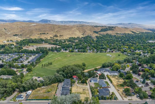 5708 N Pierce Park Lane, Boise, ID 83714