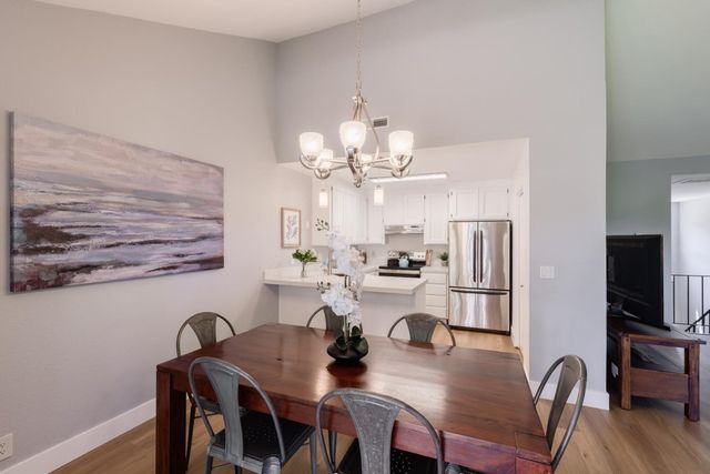 42 Arabian Way, Scotts Valley, CA 95066