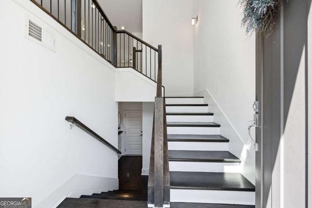 1801 Huntington Hills Lane NW, Atlanta, GA 30309
