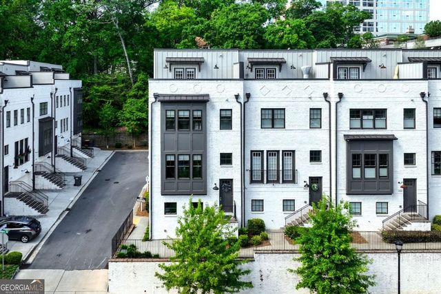 1801 Huntington Hills Lane NW, Atlanta, GA 30309