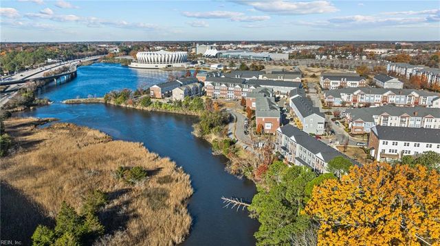 106 Freeman DR, Hampton, VA 23666