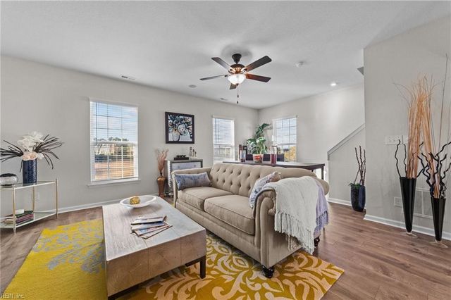 106 Freeman DR, Hampton, VA 23666