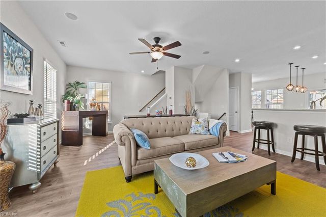106 Freeman DR, Hampton, VA 23666