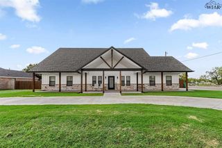 304 MARINERS WAY, Wichita Falls, TX 76308