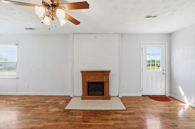 1088 Alton Station Road, Lawrenceburg, KY 40342