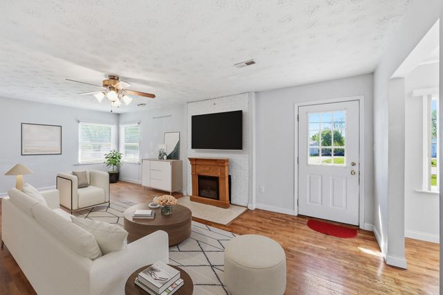 1088 Alton Station Road, Lawrenceburg, KY 40342