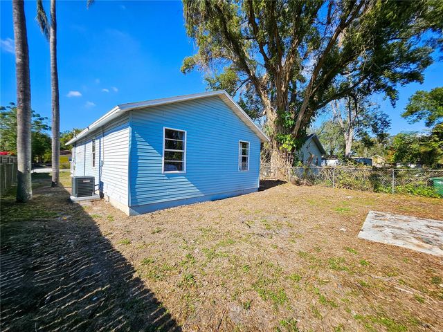 8203 N SEMMES STREET, Tampa, FL 33604